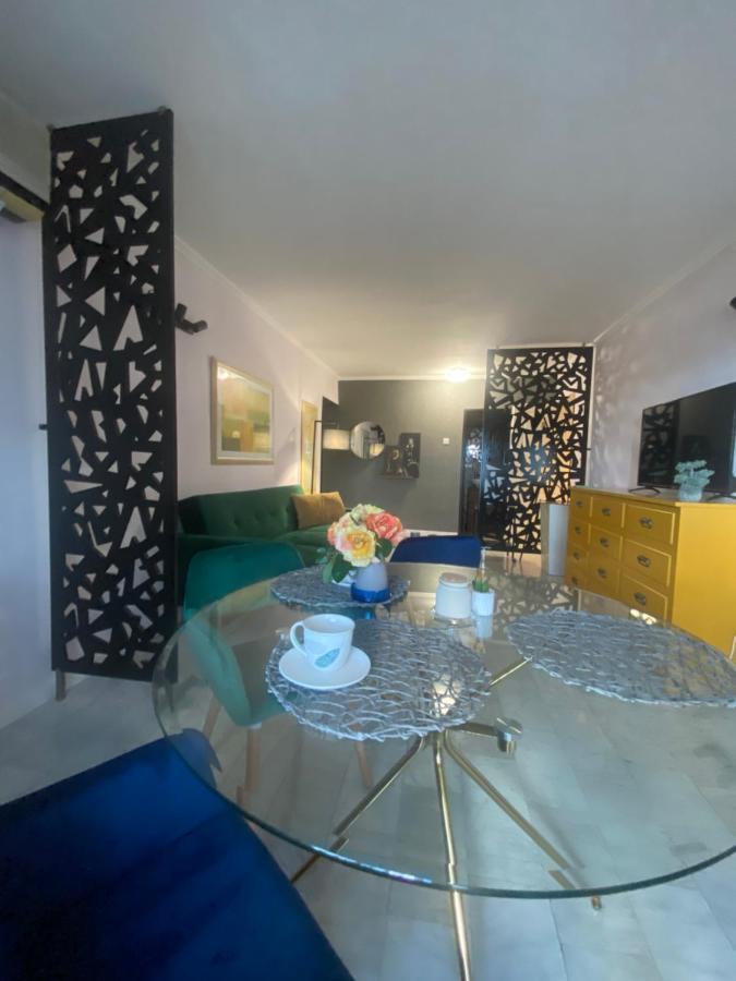 Victoriei Deluxe Suites ブカレスト エクステリア 写真