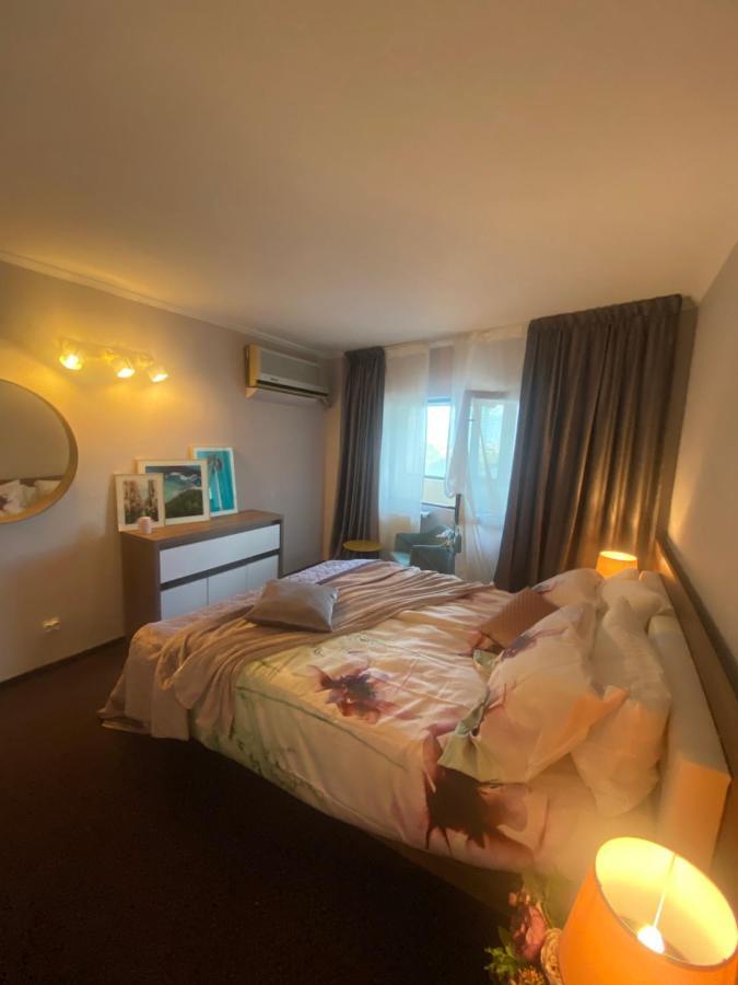 Victoriei Deluxe Suites ブカレスト エクステリア 写真