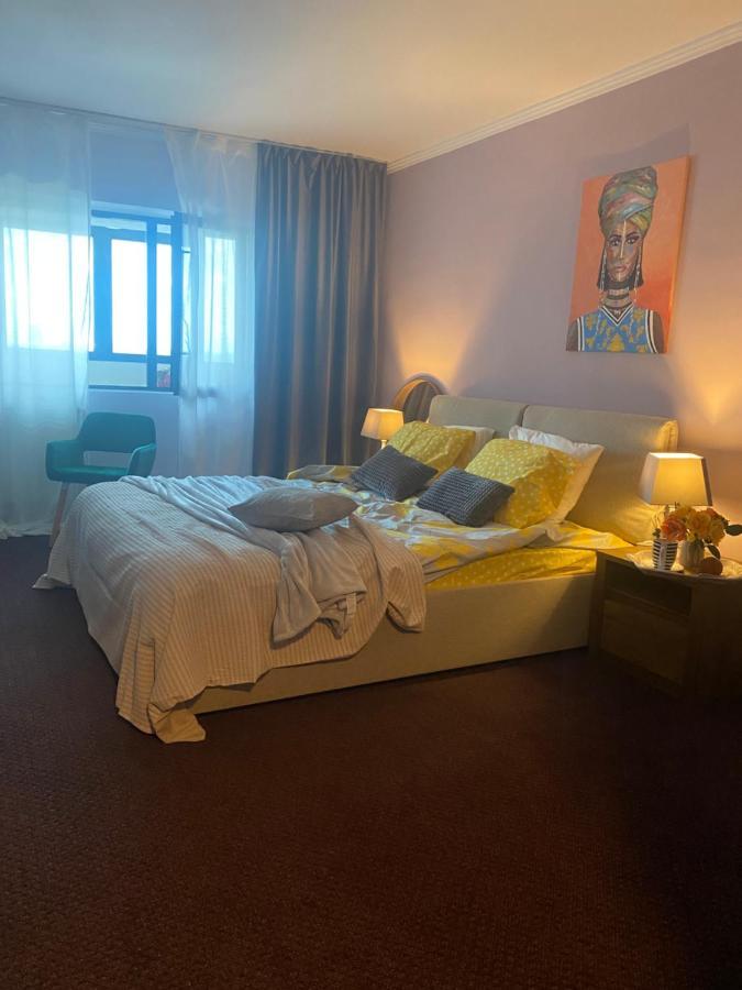 Victoriei Deluxe Suites ブカレスト エクステリア 写真
