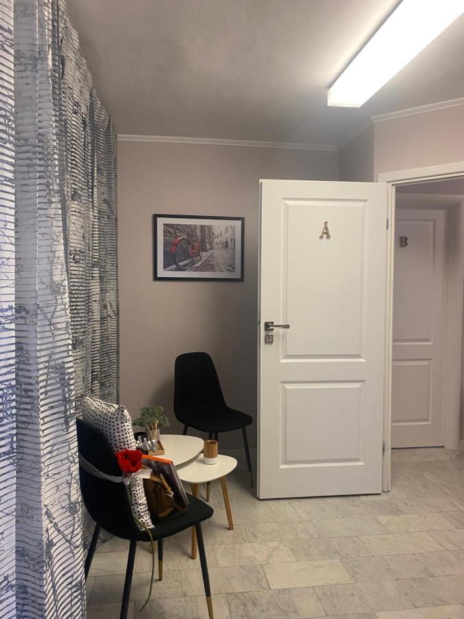 Victoriei Deluxe Suites ブカレスト エクステリア 写真