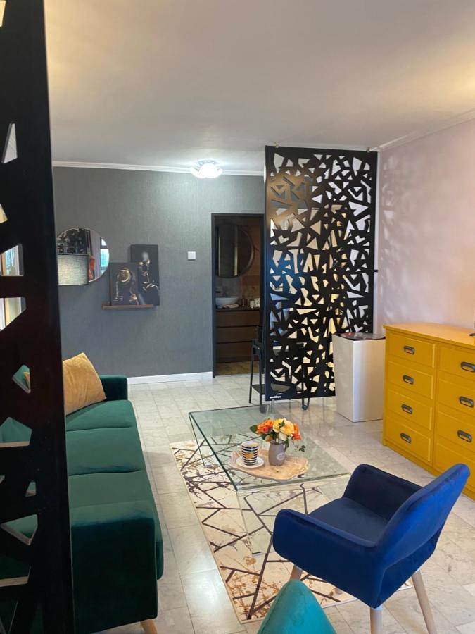 Victoriei Deluxe Suites ブカレスト エクステリア 写真